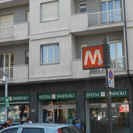 A 10 Minuti Di Metro Dal Centro Apartment Turin Exterior photo